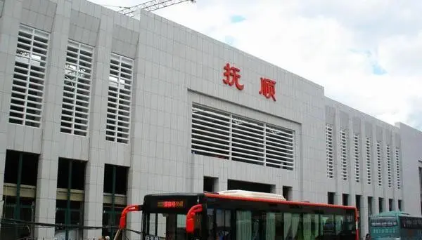 中山横栏镇到抚顺物流公司-中山横栏镇至抚顺全程派送